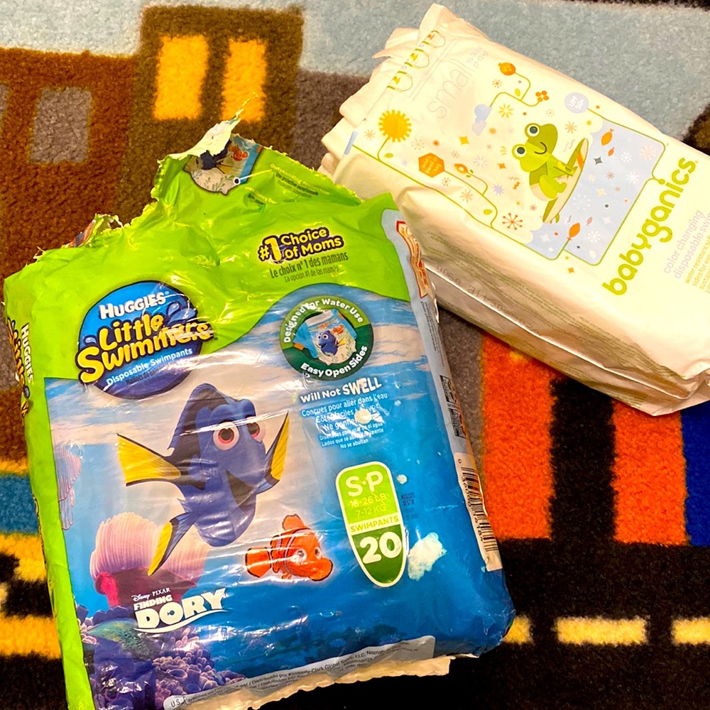 🌻25pc Boys Disposable Swimmer Pants • Small (16-26lbs)